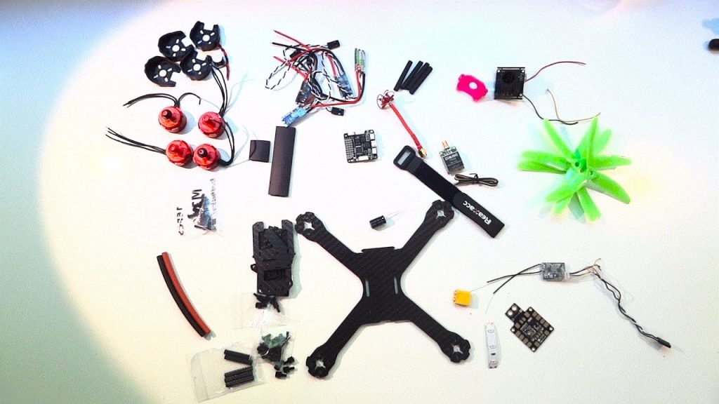COMMENT FABRIQUER UN DRONE RACER ?